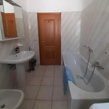 Casa Morgana A Villatico Сasa de vacaciones Colico